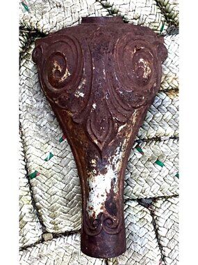 Vintage Cast Iron Owl Face Stove Tub Furniture Leg Marked Surprise 11"
